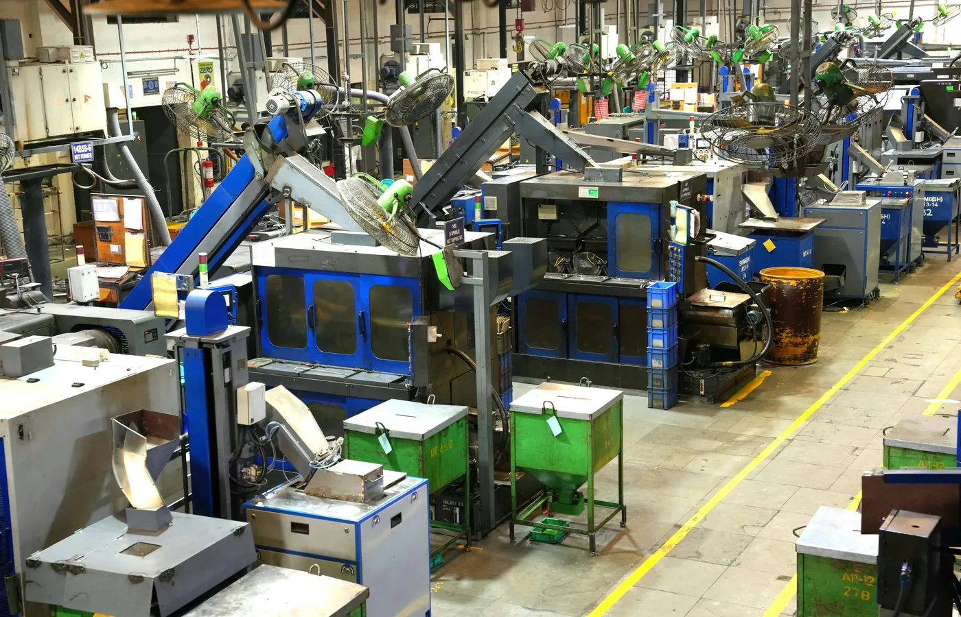 Layout e equipamentos de uma operação industrial